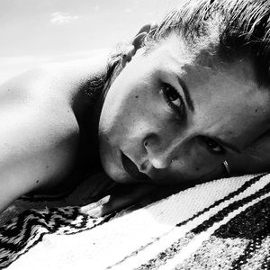 Meet your Posher, Elyse.